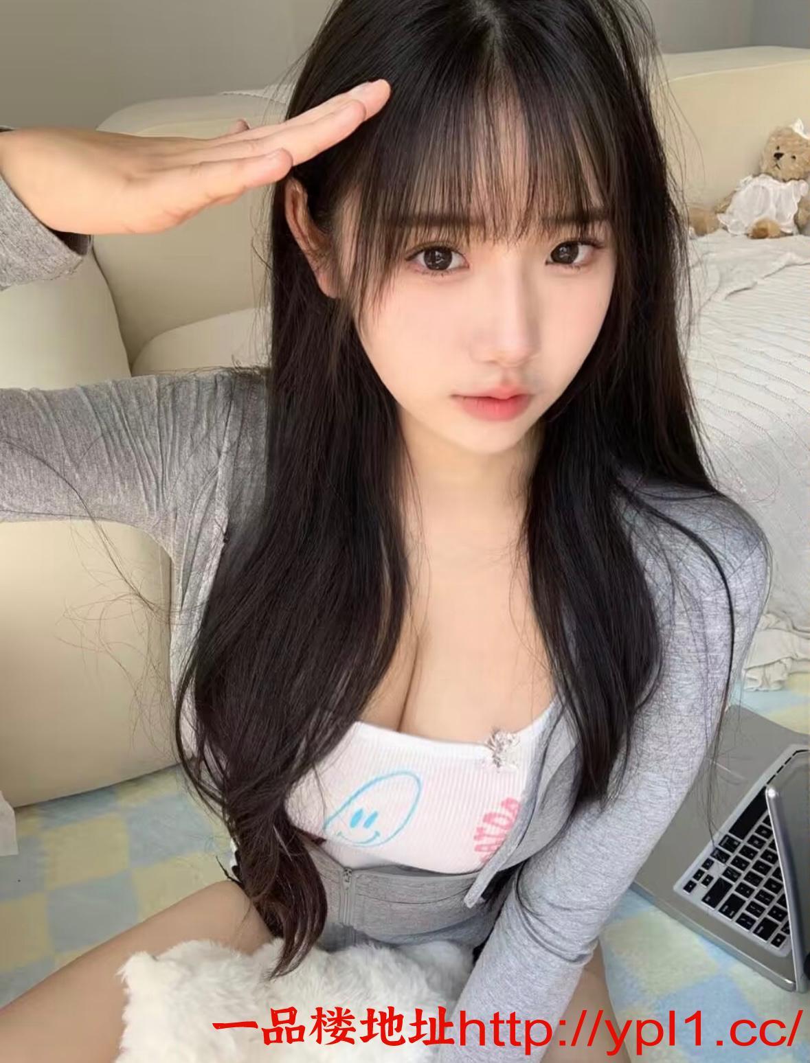 渣女大波浪背着男友下海赚钱