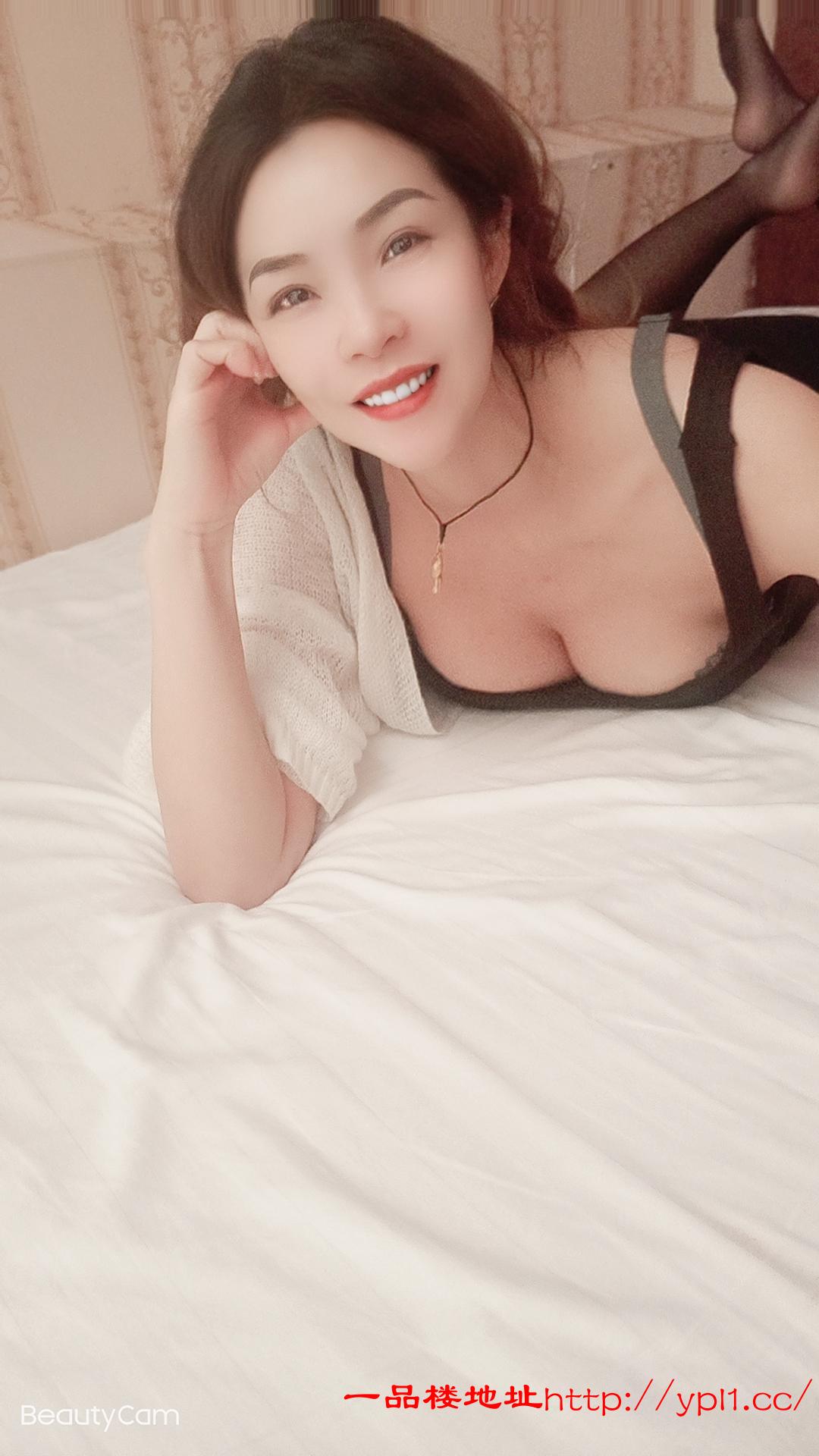 丰乳肥臀轻熟少妇