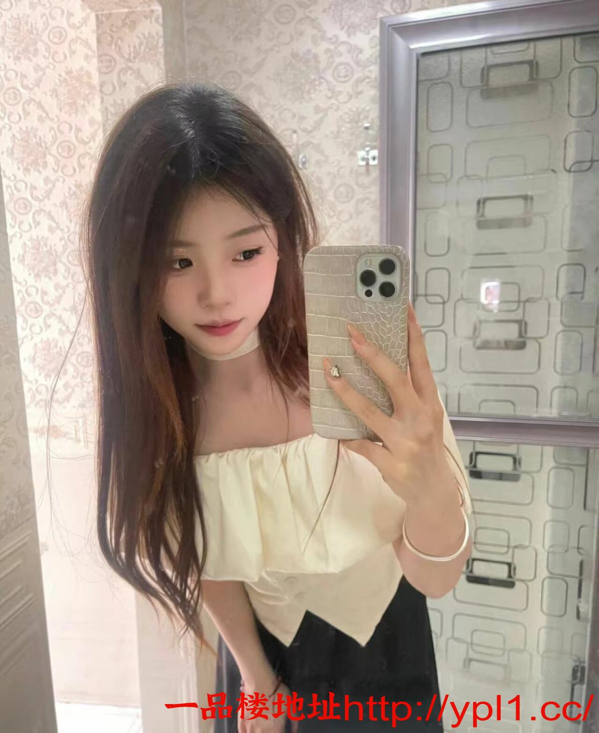 清纯学生妹，真的很泻火