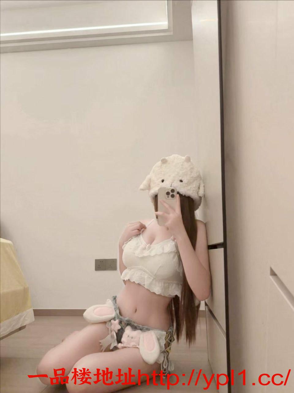 天津性感爆乳大长腿小姐姐骚逼粉嫩又多水