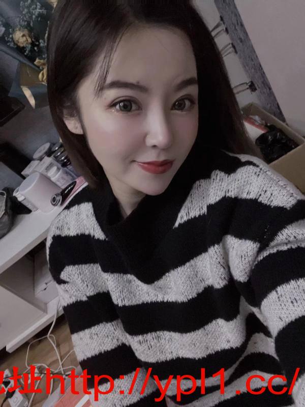 长相是可以的，身材也可以