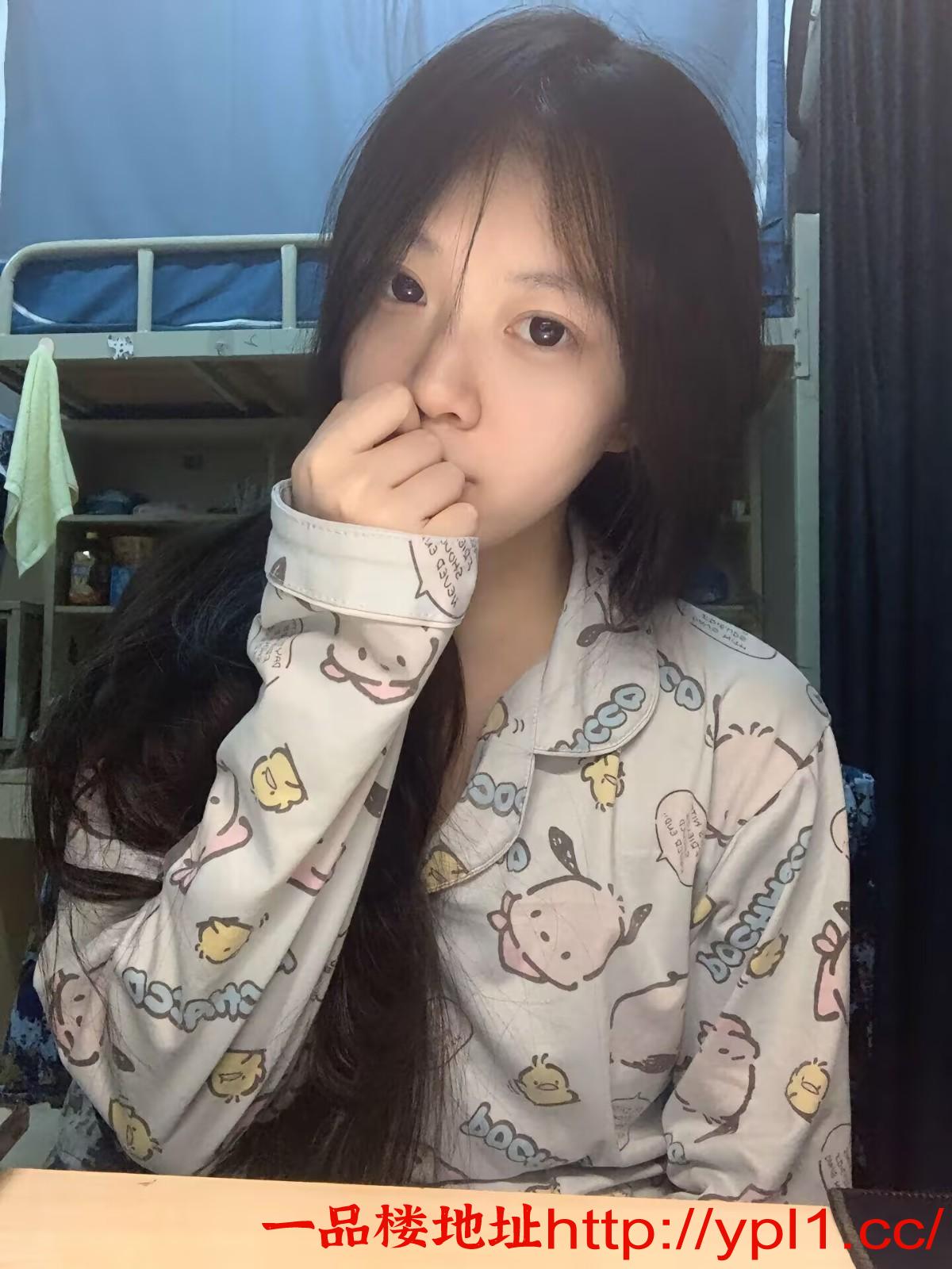 小嫩妹刚做不久打桩很给力(可外出)