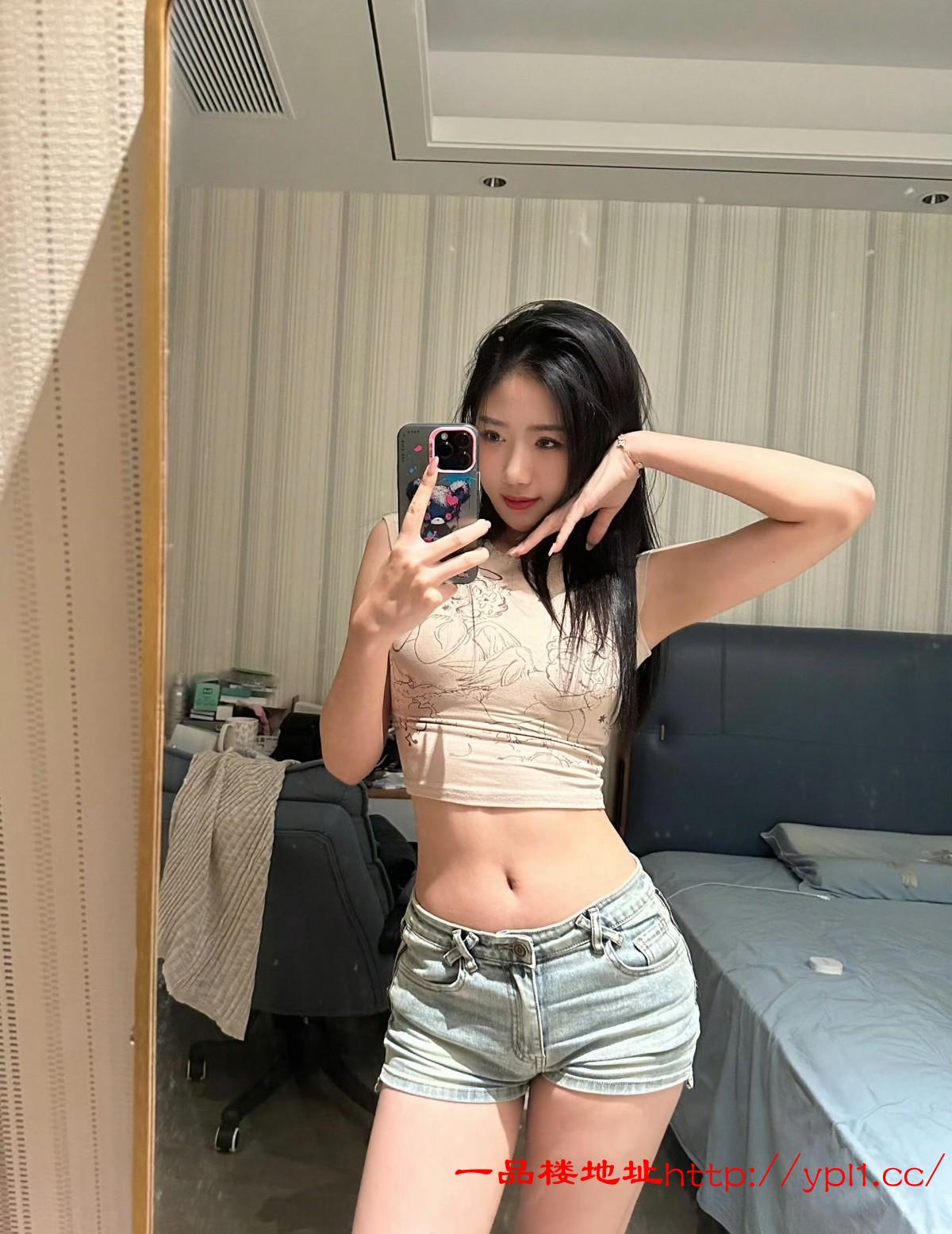 02年清纯小妹妹刚下海鲍鱼又粉又紧