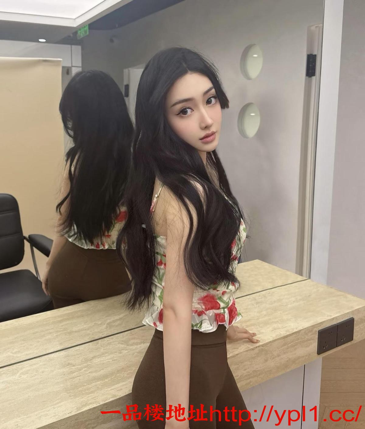 性感御姐人间水龙头身材一流