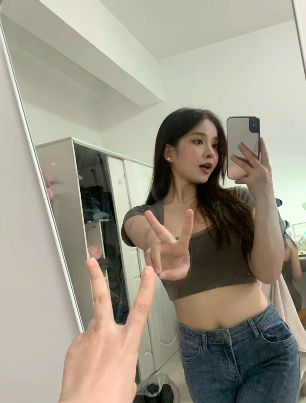 刚下海紧逼的小妹带公寓