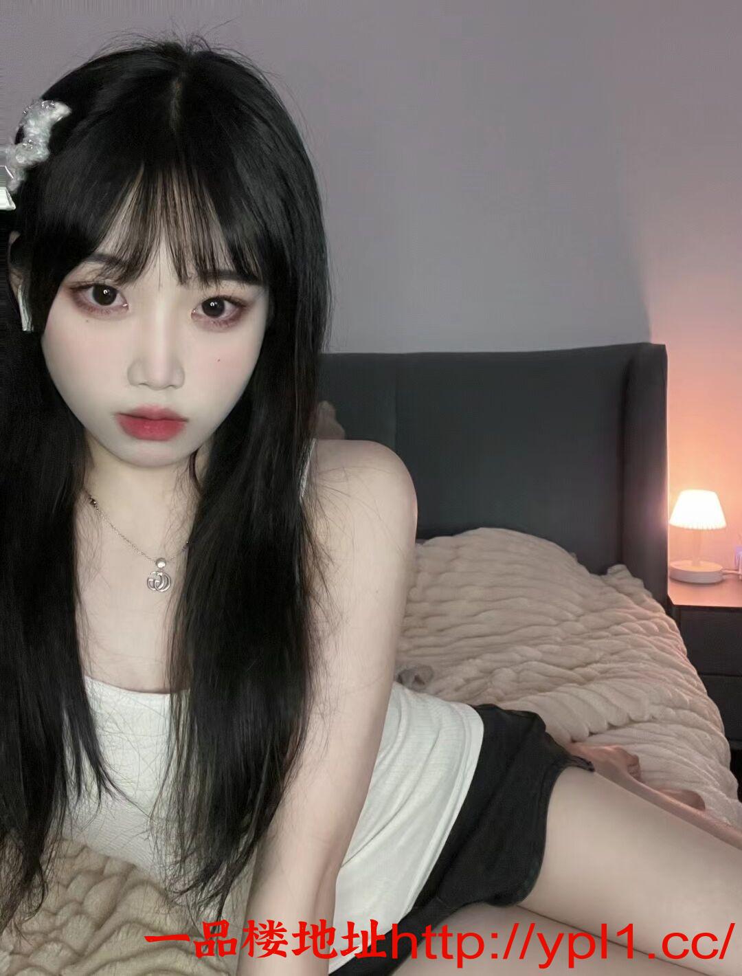 各种姿势配合的老师