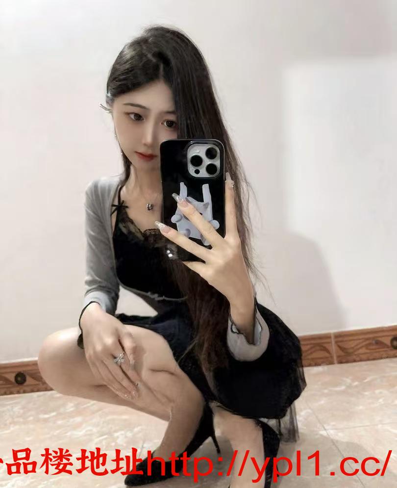 身材不错粉嫩妹妹