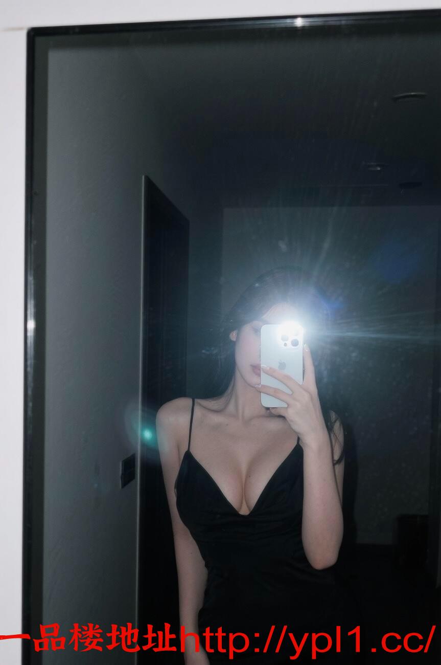 05年瑜伽老师小区公寓上课