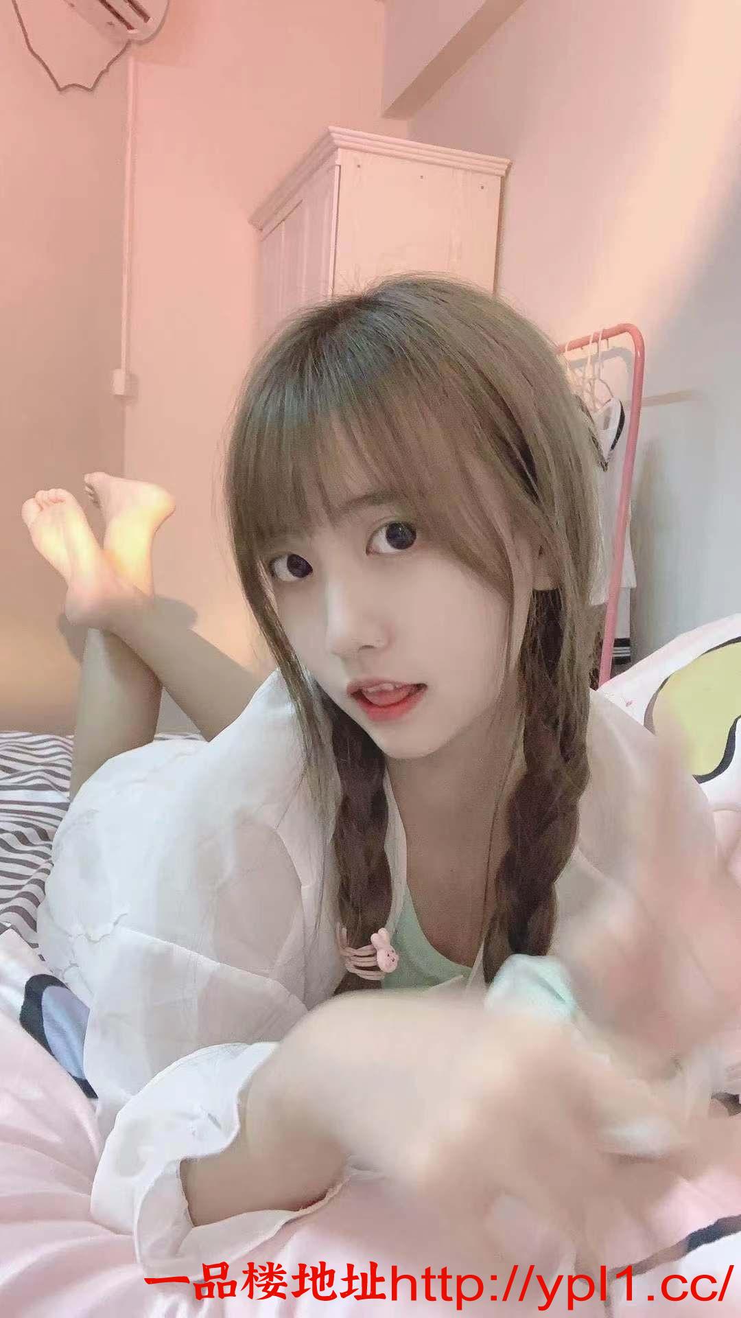 清纯小嫩妹，身材一流