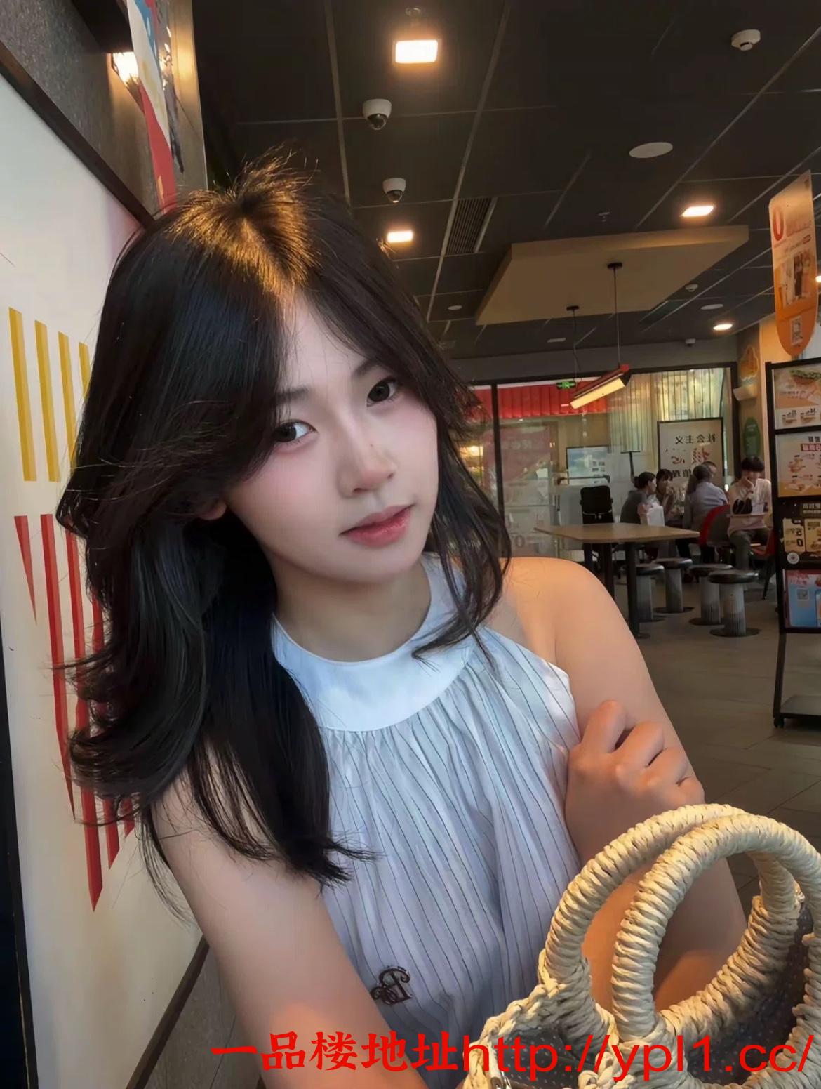 身材超顶嫩逼JK装扒开裙子就是干 有教室