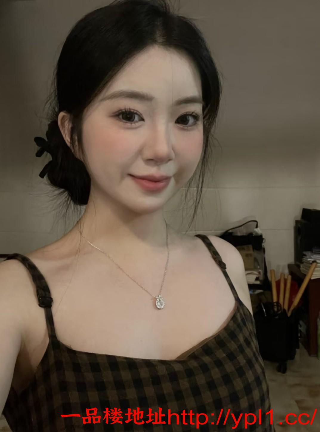 北京湿淋淋的粉嫩鲍鱼妹妹会调情