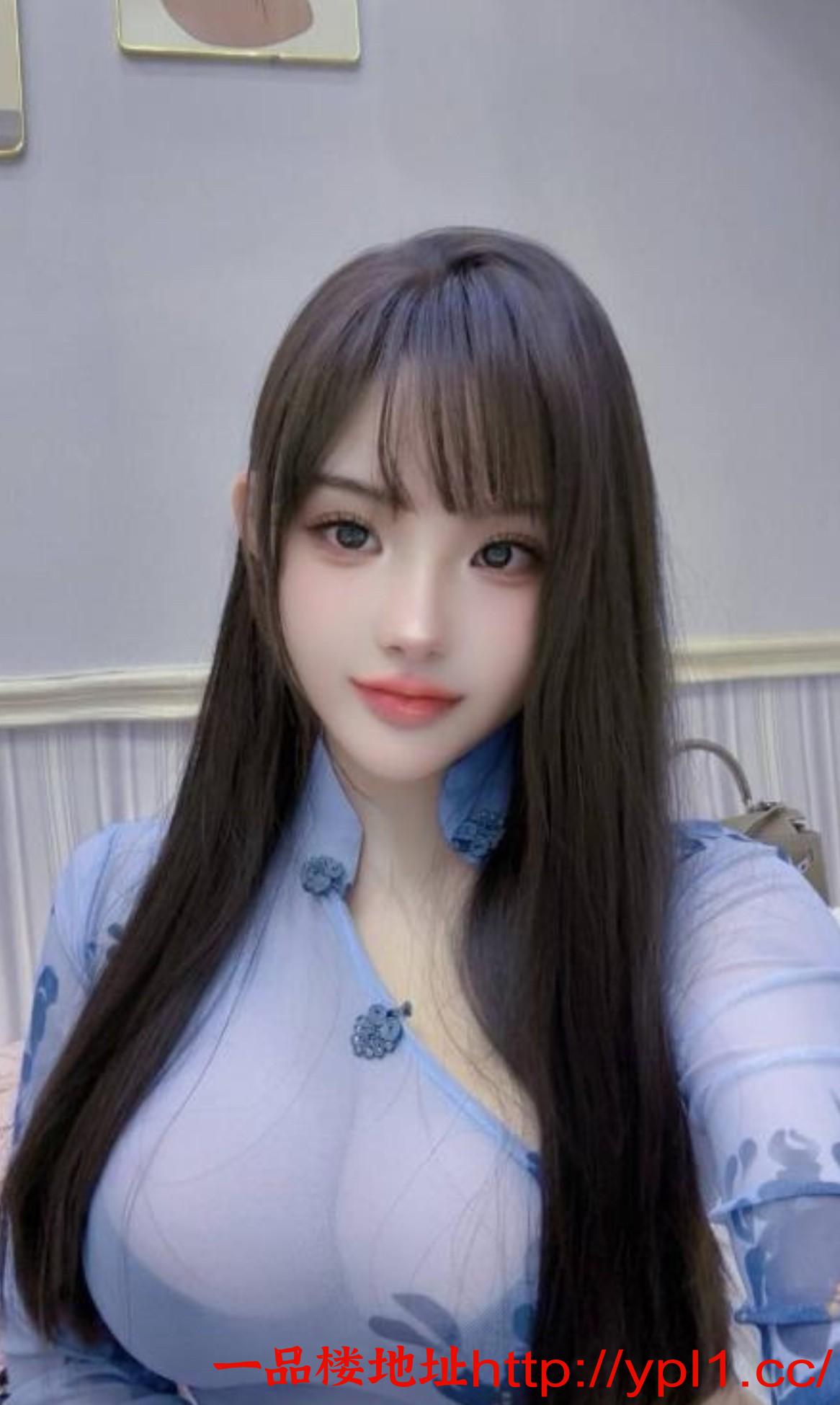 丰满翘臀胸大水多骚妹体验极佳