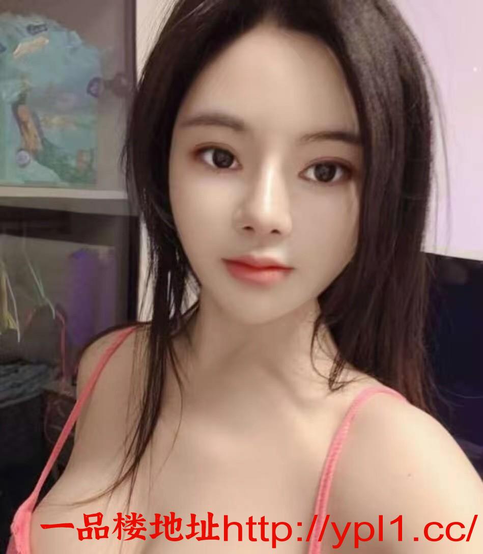 大眼睛风骚若灵