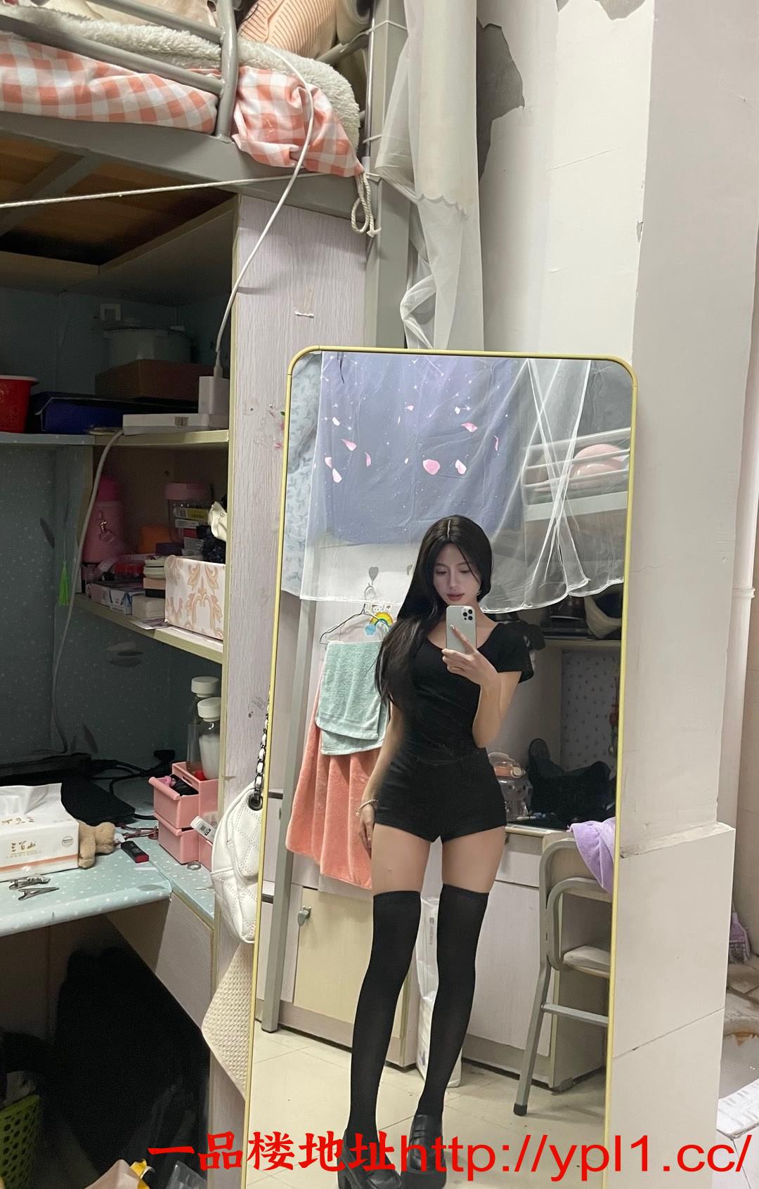 白貌美大长腿姐姐