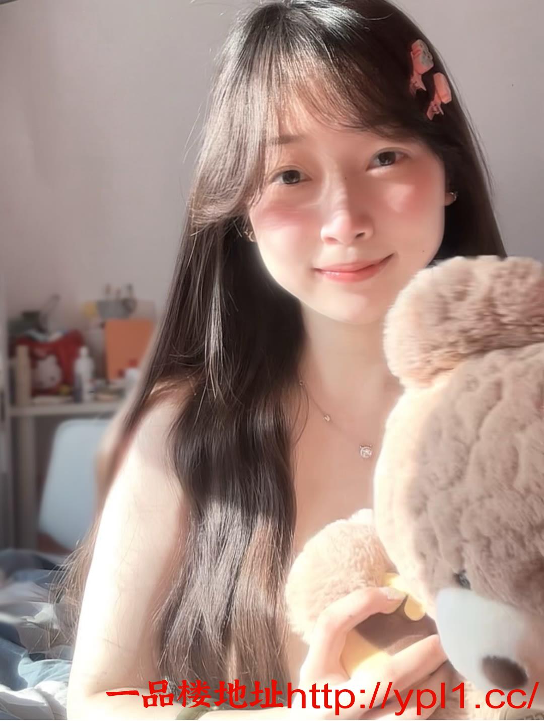 风骚学生妹粉嫩鲍鱼可内射（已验真人）