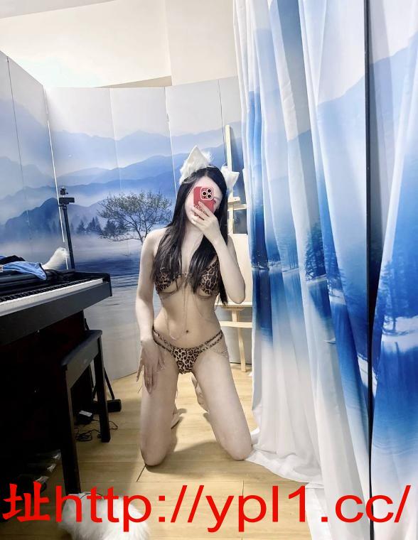 天津大长腿魅惑小妹妹