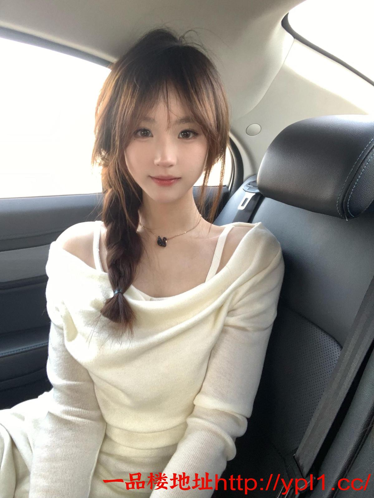 极品粉嫩馒头小嫩逼女神，有公寓易高潮