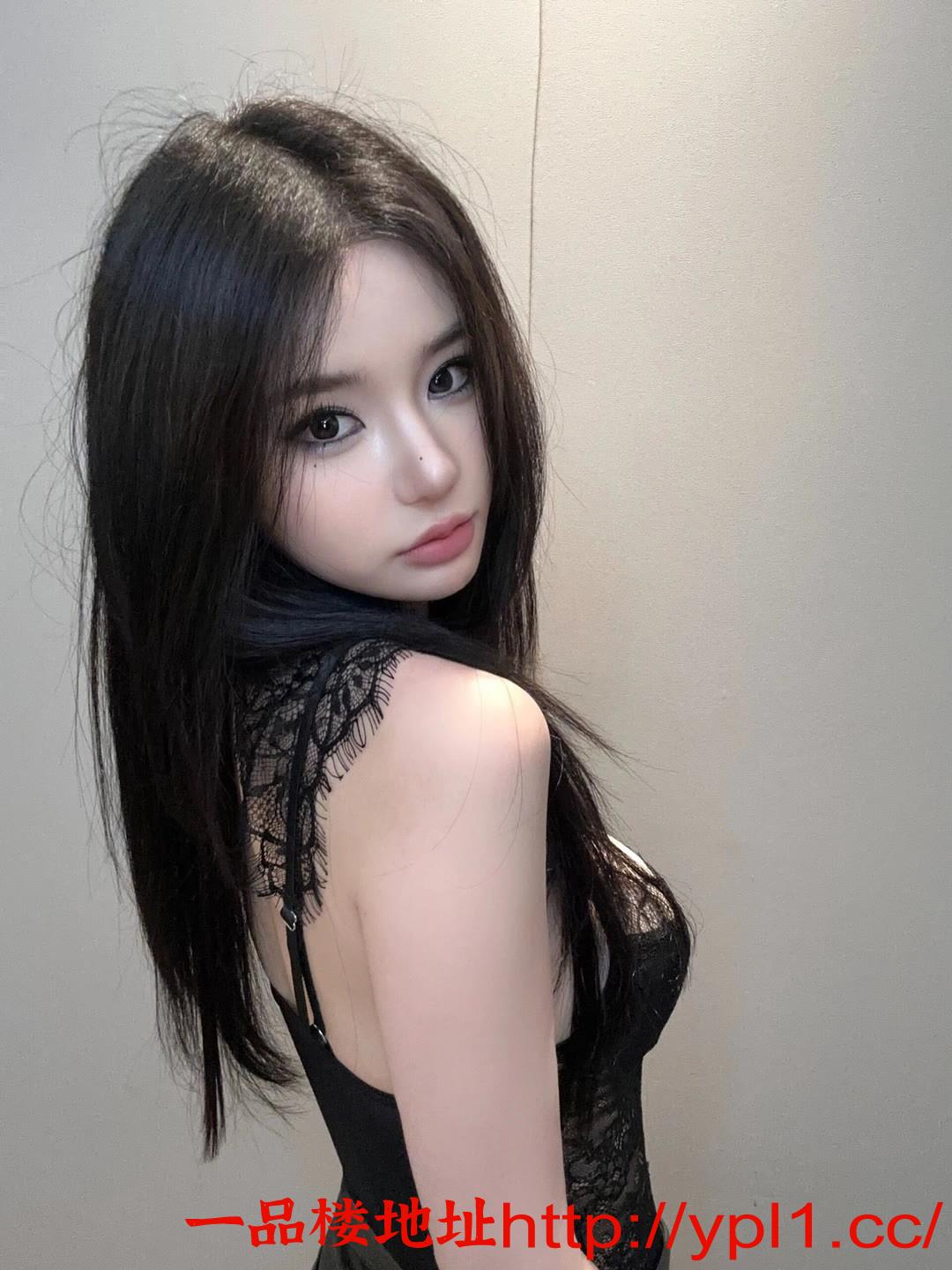 情趣诱惑性感大奶妹