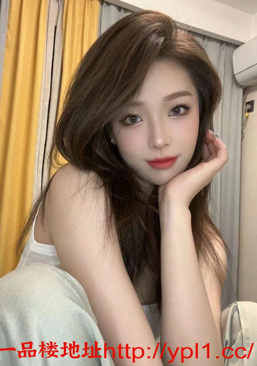 区极品变装制服诱惑御姐 可sm蛇