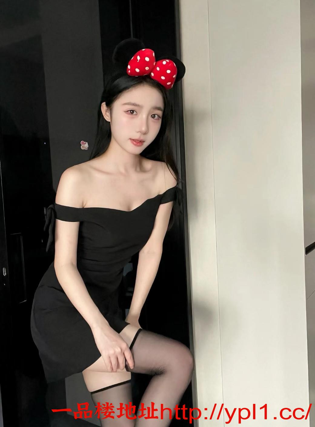 天然巨乳刚下海的先天骚逼体质