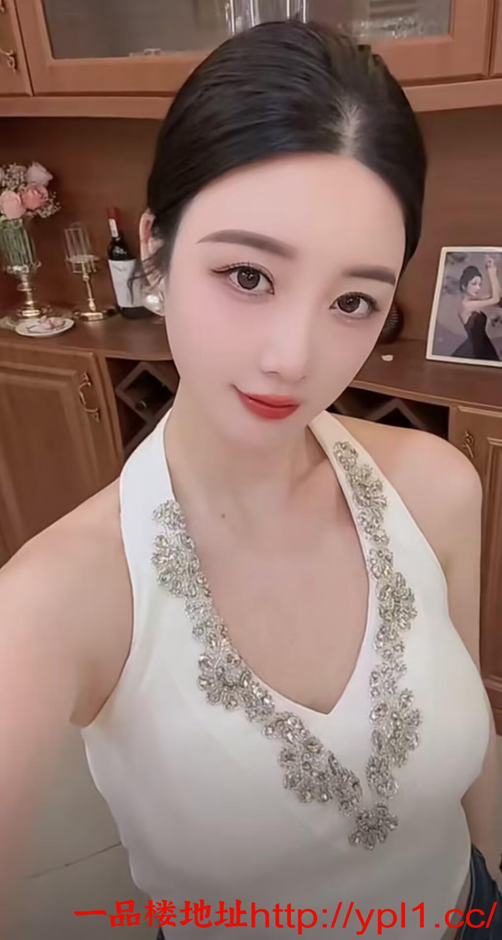 时尚妹子操到后面越来越骚