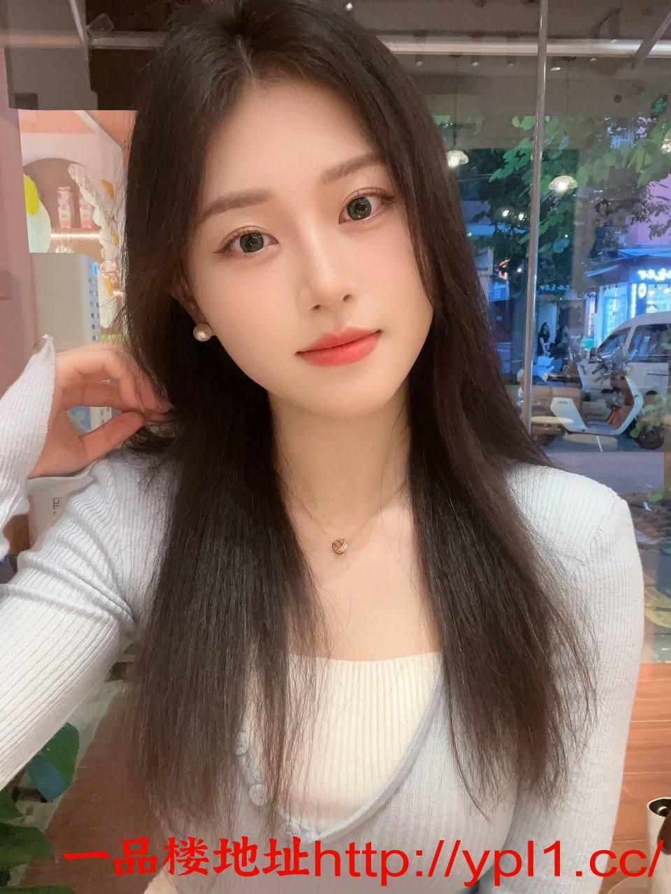 肤白貌美奶子坚挺值得一操可上门