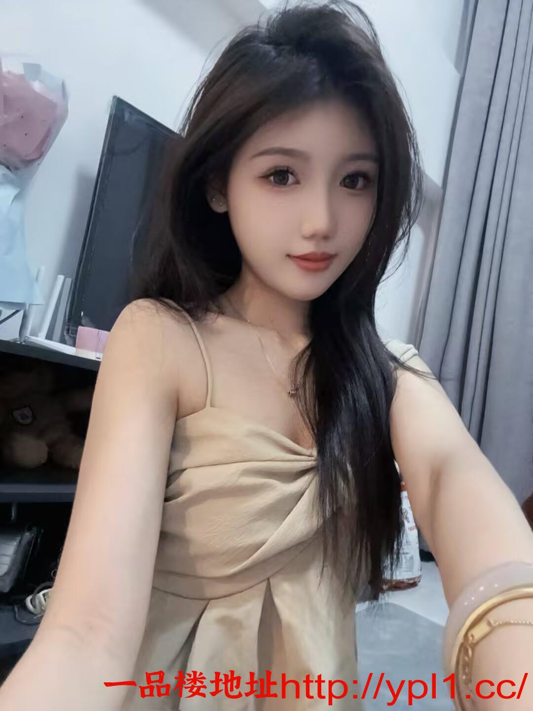 性感淫媚勾人小姐姐