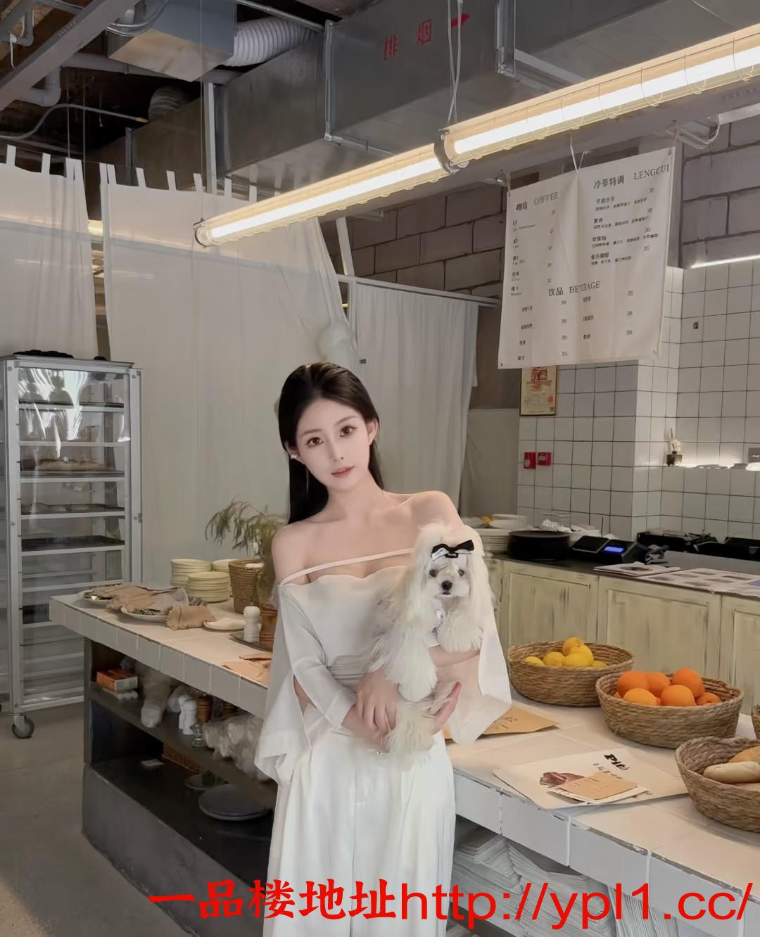 爆乳粉嫩小肥穴兼职