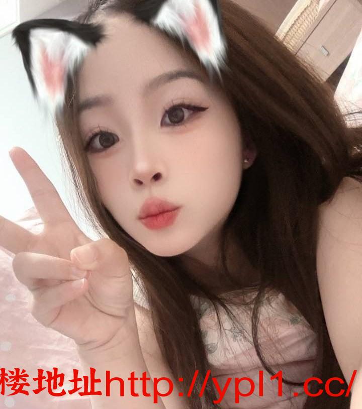 05年瑜伽老师公寓上课