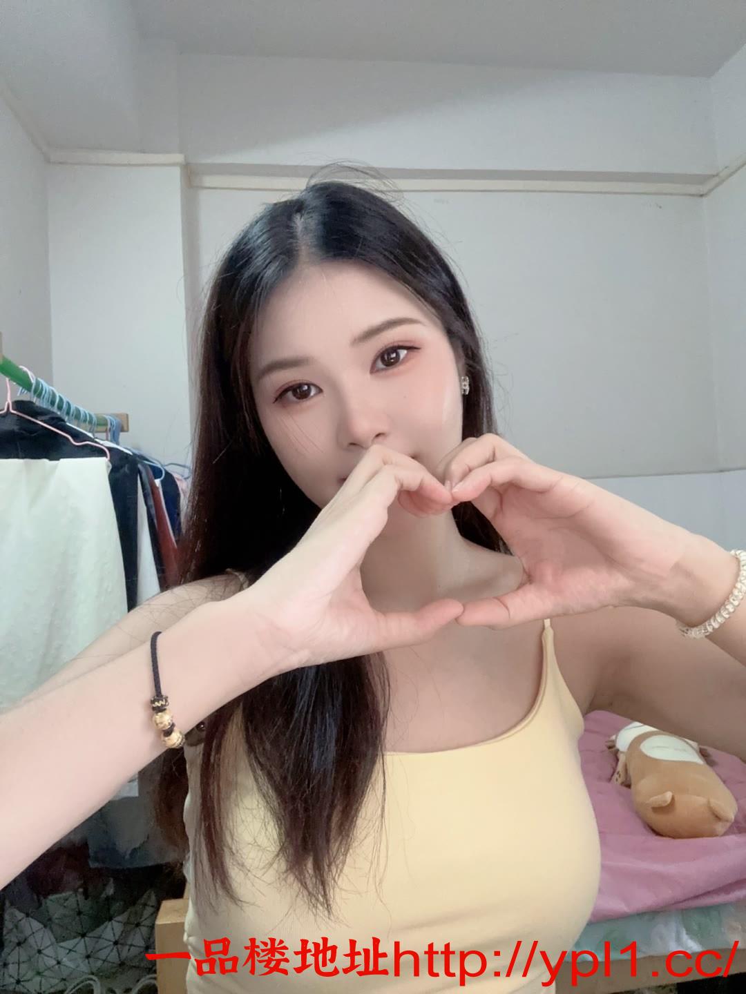 服务超级好嫩妹子粉嫩多汁