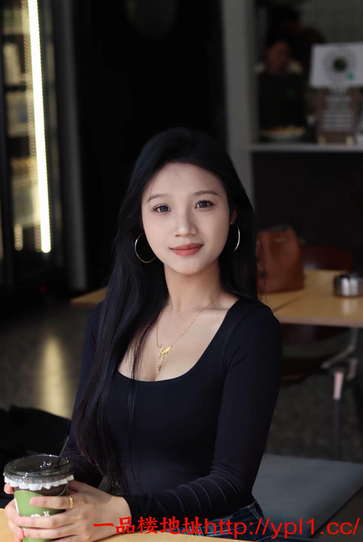 城西爱夹肉棒的骚妹 逼逼好紧