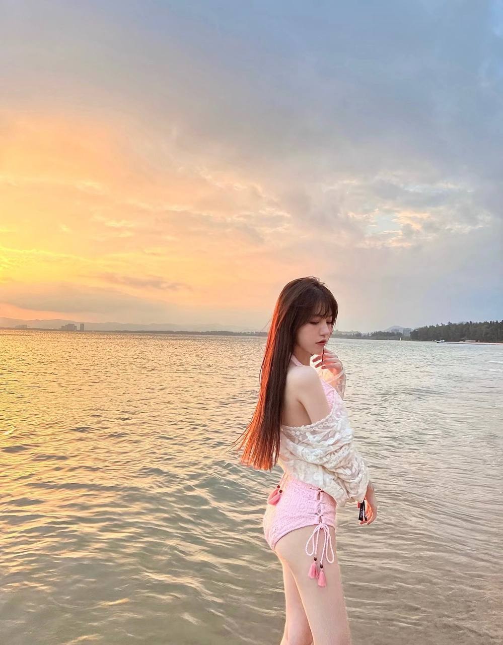 技艺超群的素颜美女