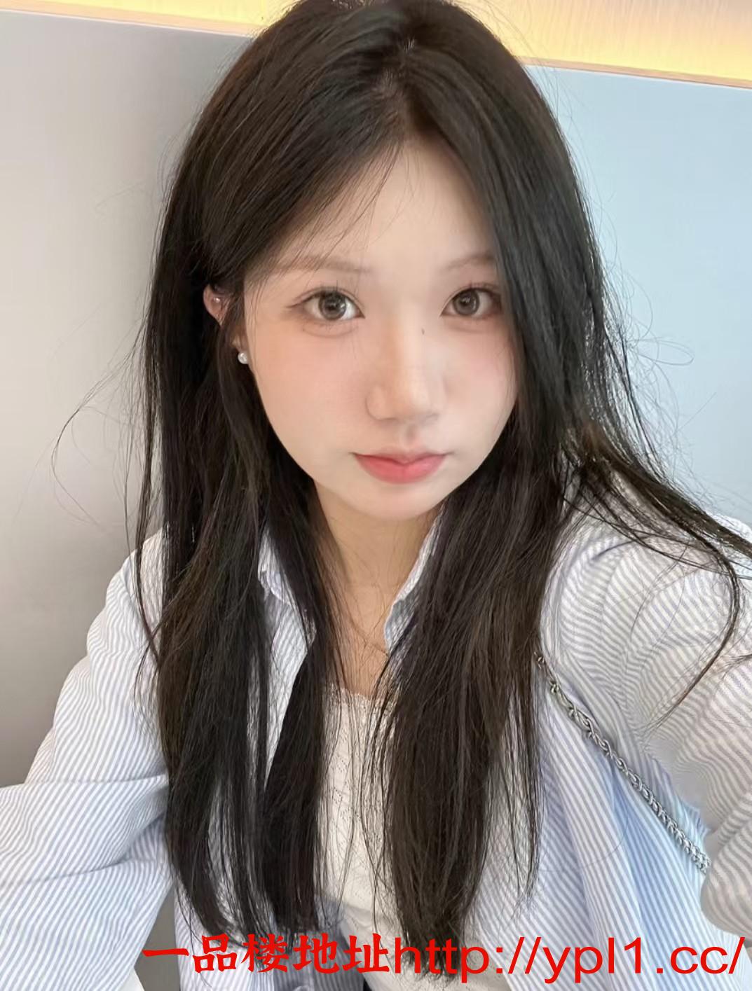 鲍鱼汁多能潮喷的小骚妹