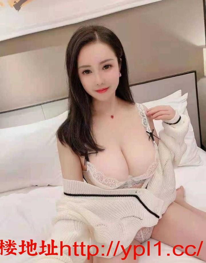 36D美艳女佣制服诱惑