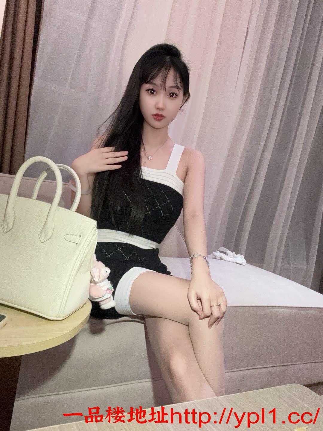 可纯可御身材极好的兼职妹妹