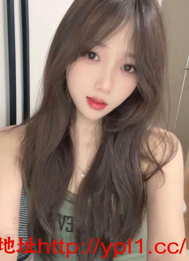 上海渣女大波浪背着男友下海赚钱