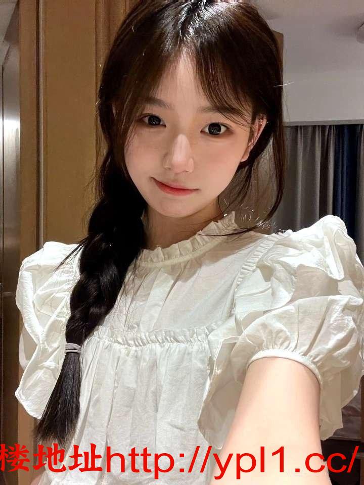 粉嫩学生妹会喷水