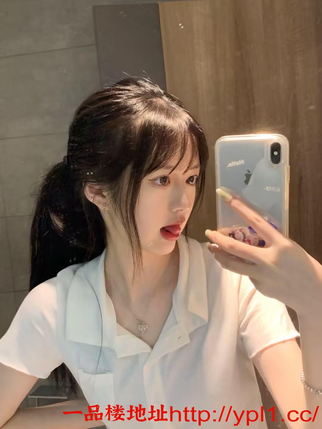 年轻性感小嫩妹粉粉的(可外出