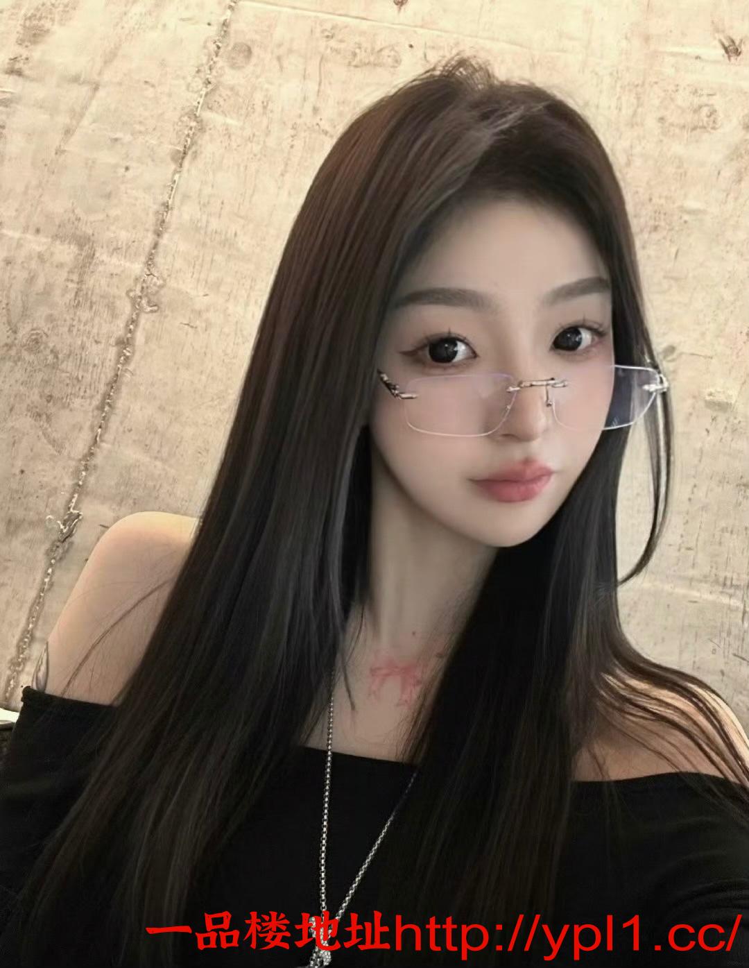 性感诱惑热情小妹