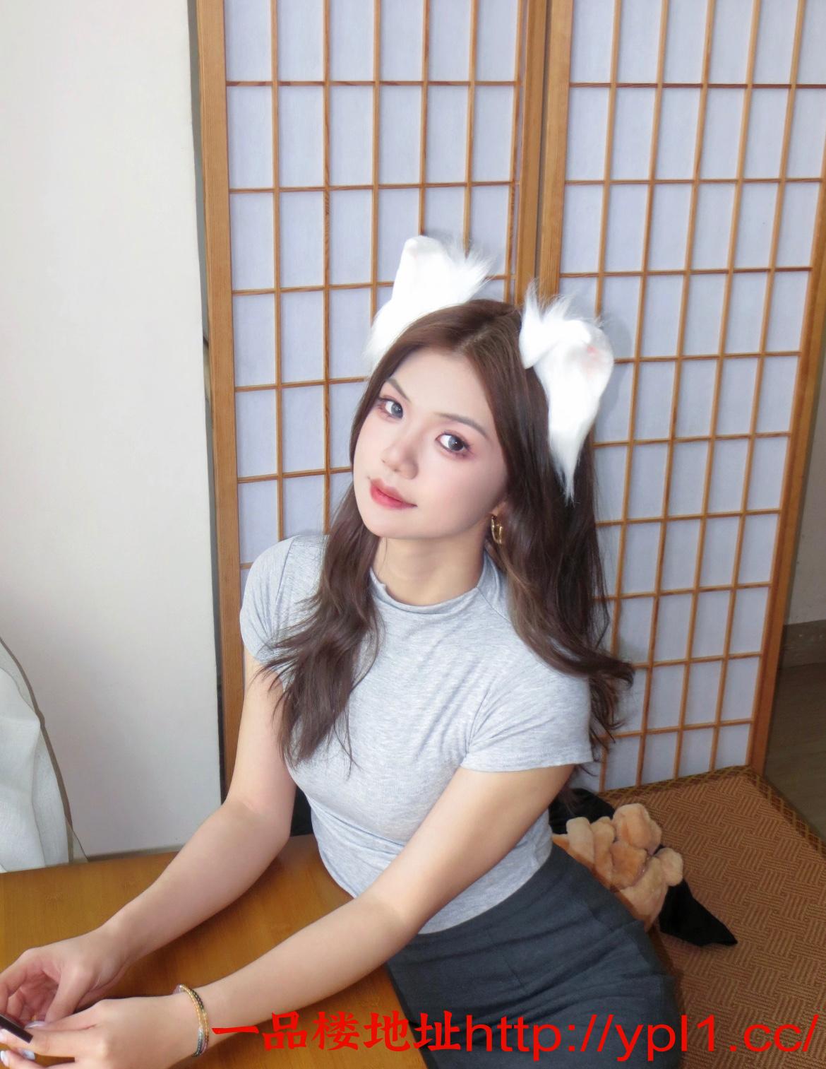 水嫩御姐(黑丝诱惑床上反差很大亲自体验过)