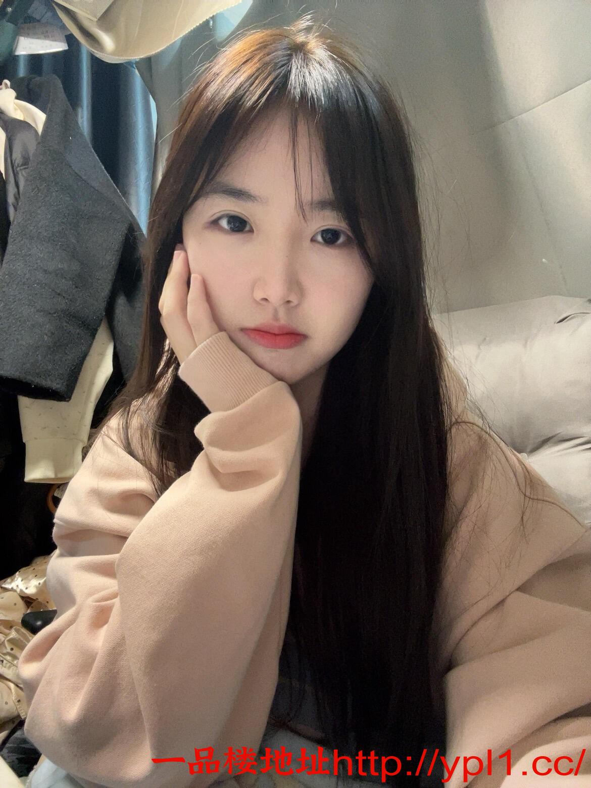 热情似火的蜜桃臀御姐