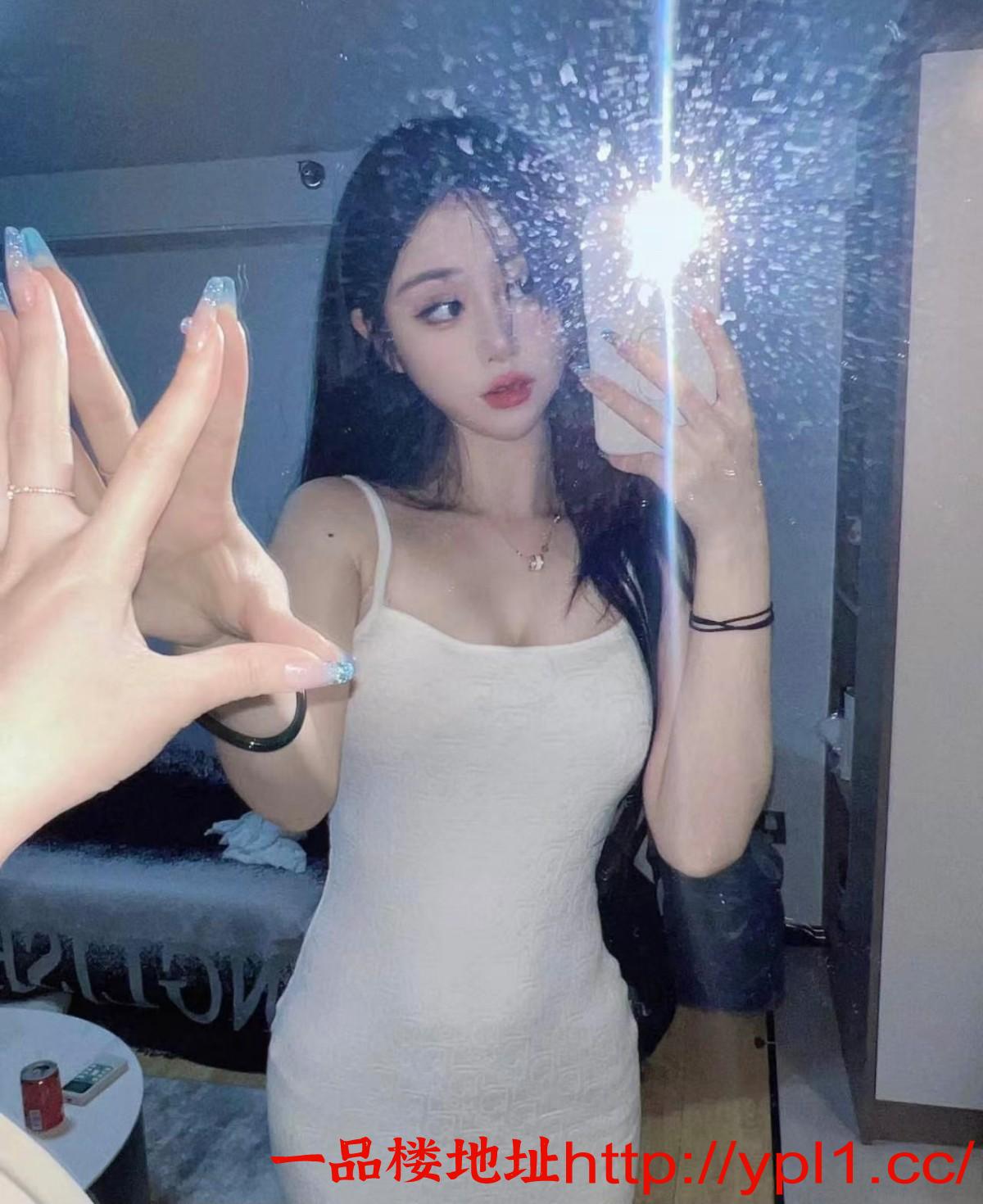 倾城小嫩妹女友感十足