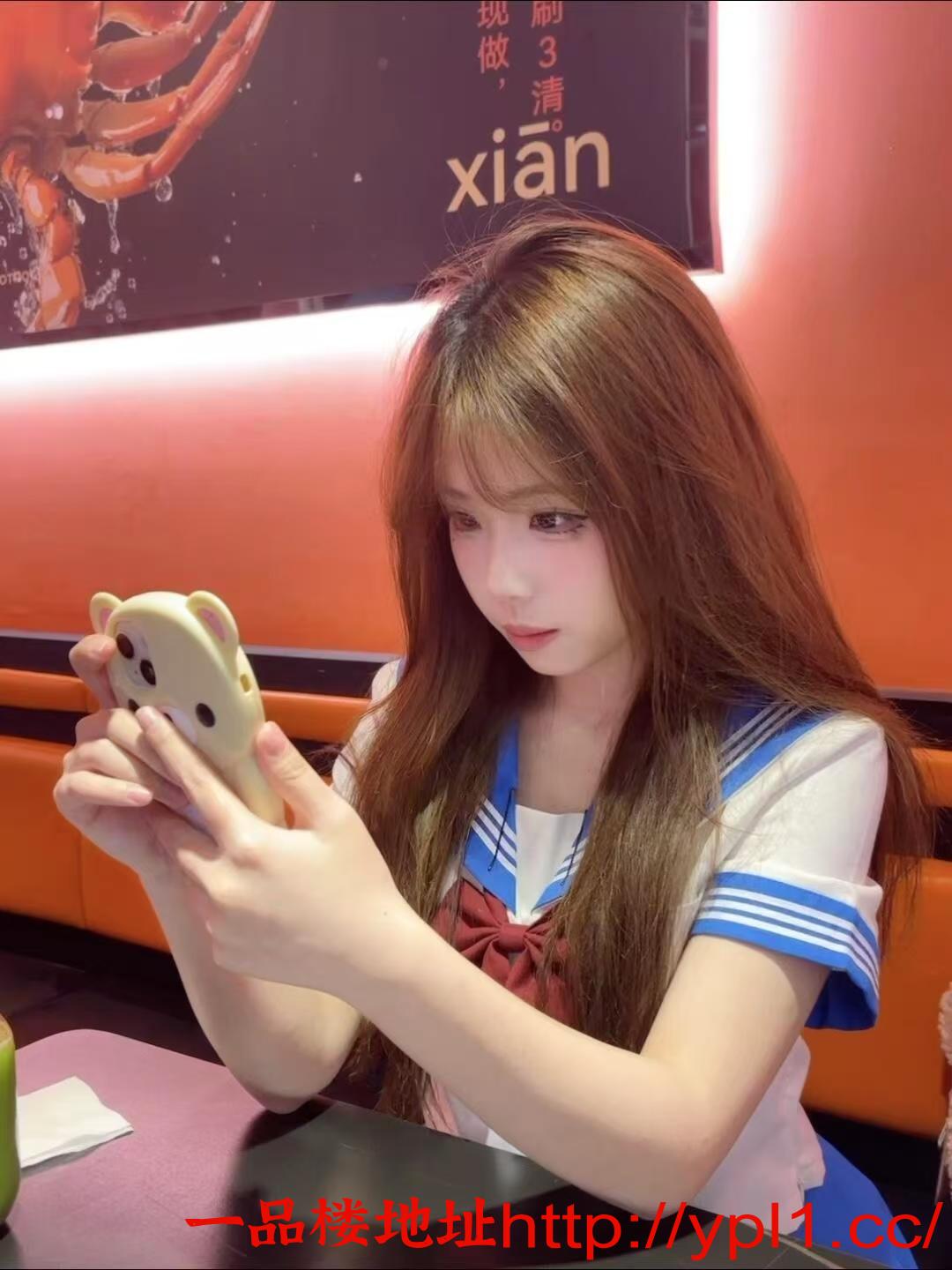 上海公寓兼职娇羞萝莉体滑白嫩小穴紧紧