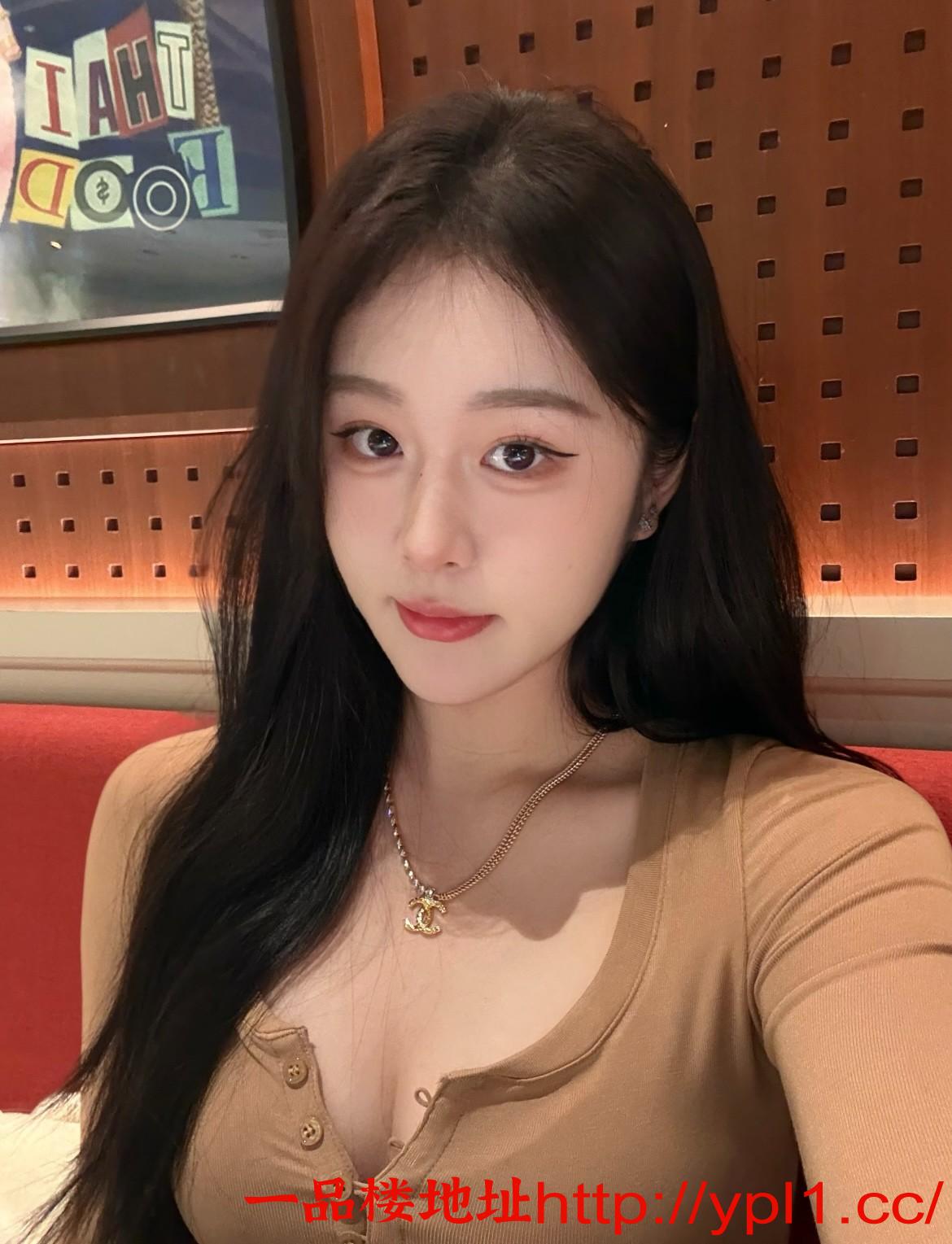 淫妹身材火爆齐逼小短裙诱惑力十足