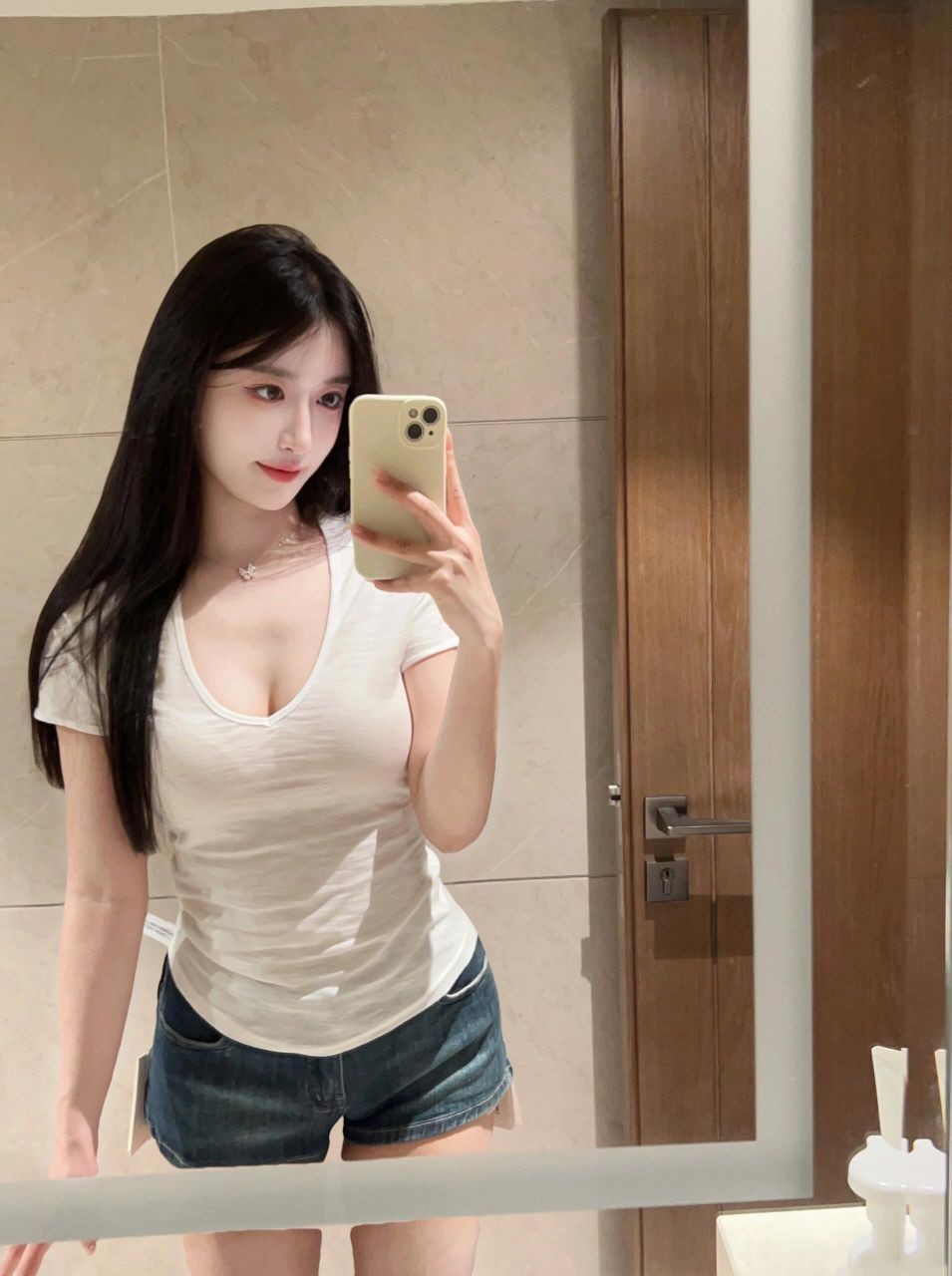 小嫩妹兼职琳琳