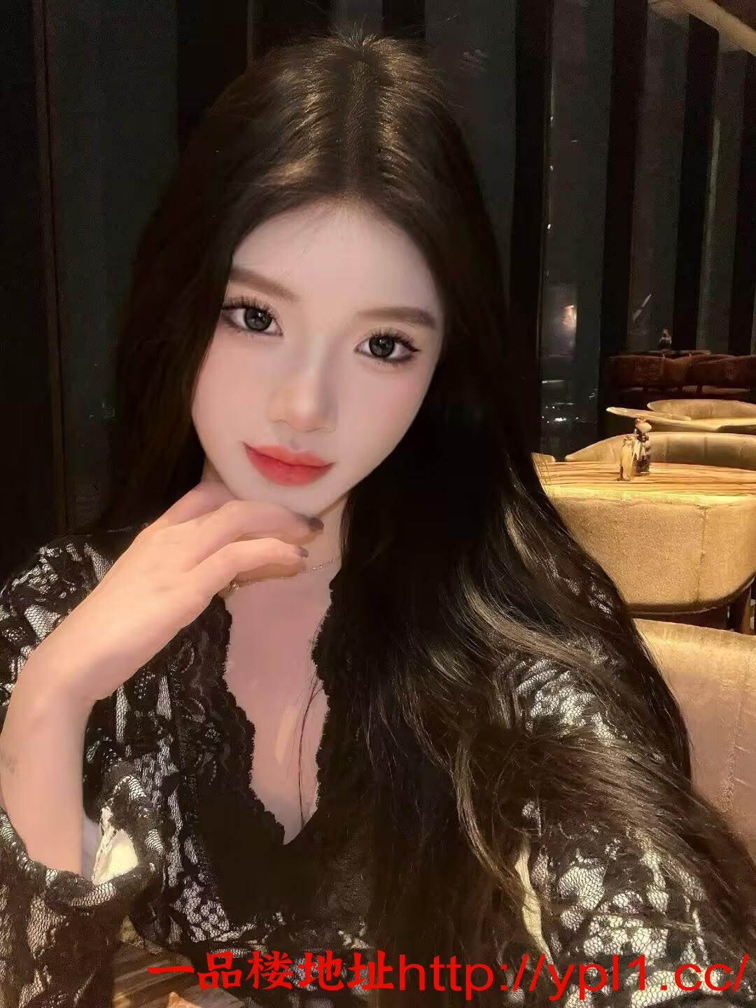 极品粉红嫩逼可爱翘臀小姐姐