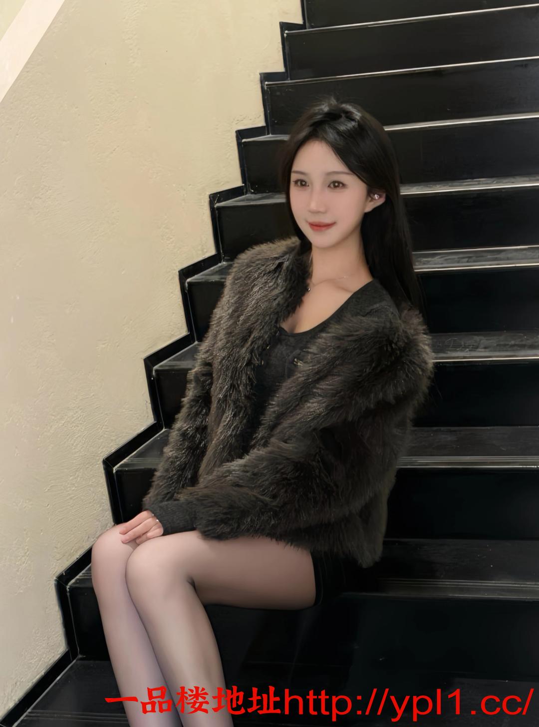 福田区超嫩的妹妹逼很紧刚开发出来很敏感 可上门