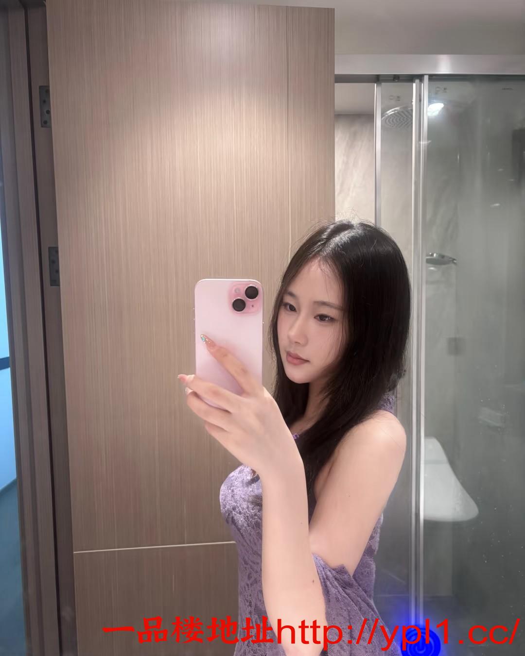 性感女神粉嫩鲍鱼易高潮刚下海.