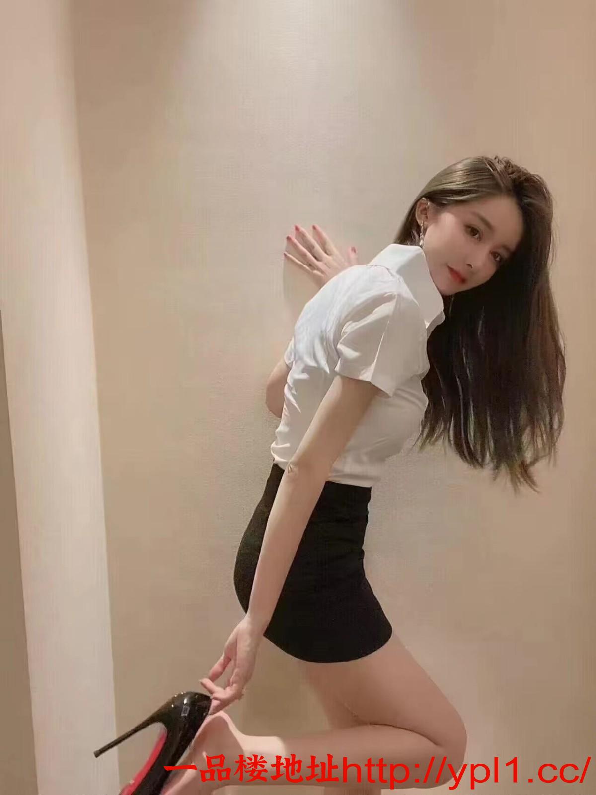 人妻性感妩媚在线可约爱情