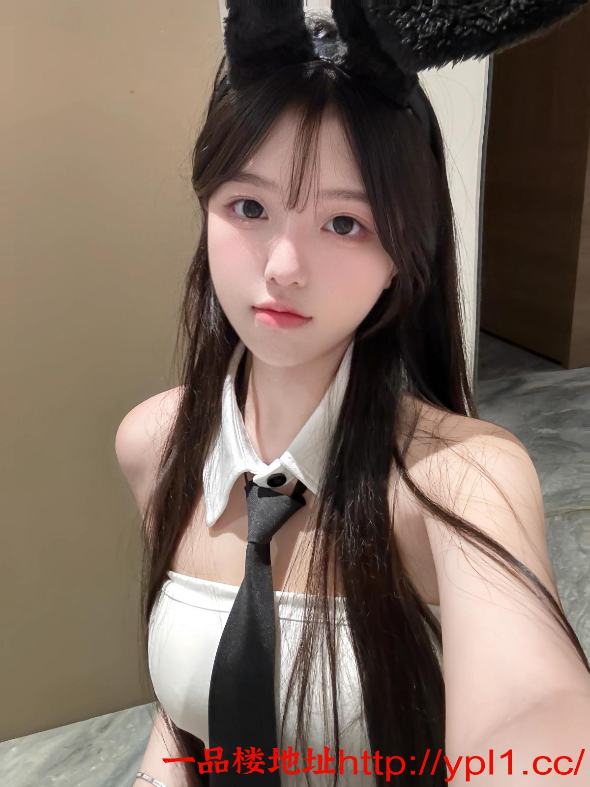 刚做不久漂亮兼职小妹